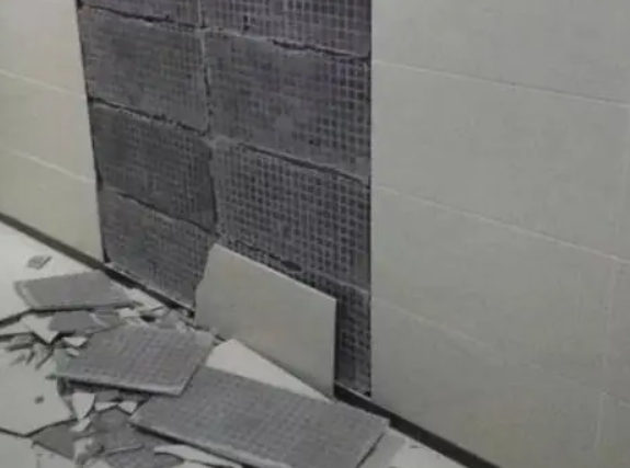 银海瓷砖空鼓维修公司分享下银海墙砖松动维修的知识